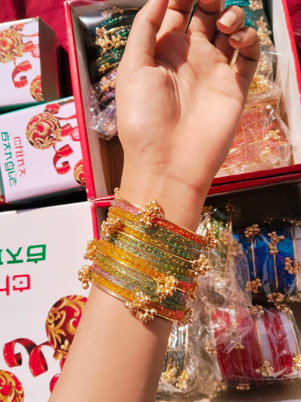 Adorn your wrist with our exquisite Viral Kashmiri Bangle